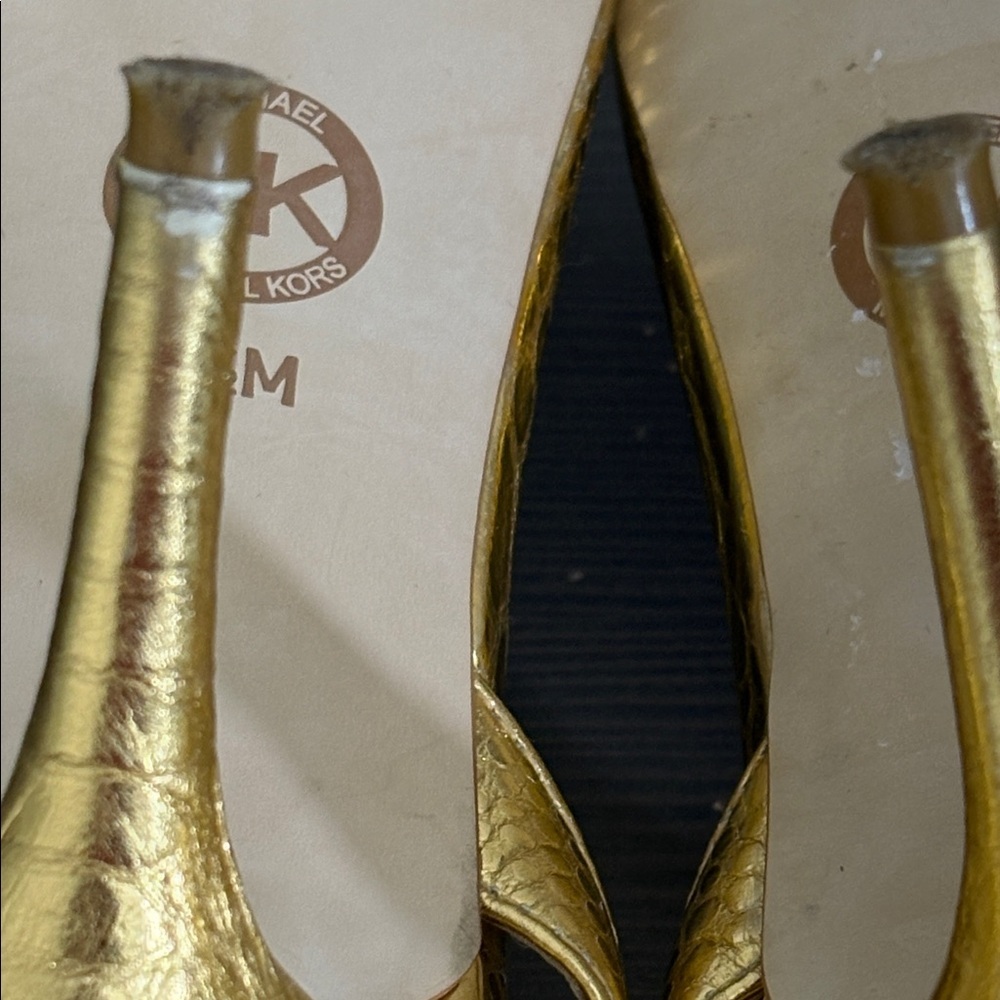 Michael Kors Livvy Ankle Heeled Sandals Strappy Metallic‎ Leather Gold Size 7.5 - Picture 13 of 14